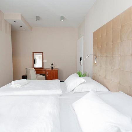 פודסטראנה Hotel Bozikovina 3 מראה חיצוני תמונה