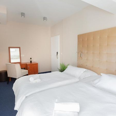 פודסטראנה Hotel Bozikovina 3 מראה חיצוני תמונה