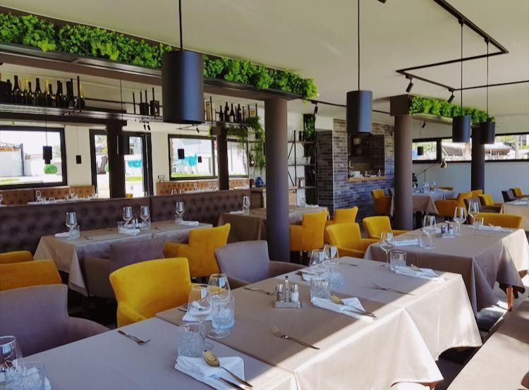 פודסטראנה Hotel Bozikovina 3 מראה חיצוני תמונה